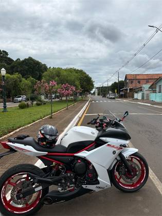 YAMAHA XJ6 F 